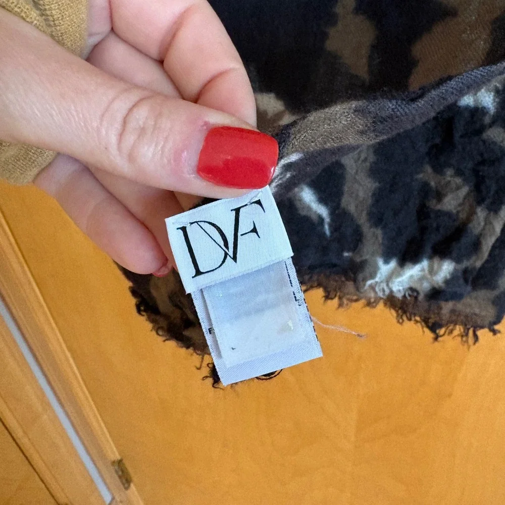 Diane von‎ Furstenberg Scarf Womens OS Brown Black Leopard Print 100% Cashmere